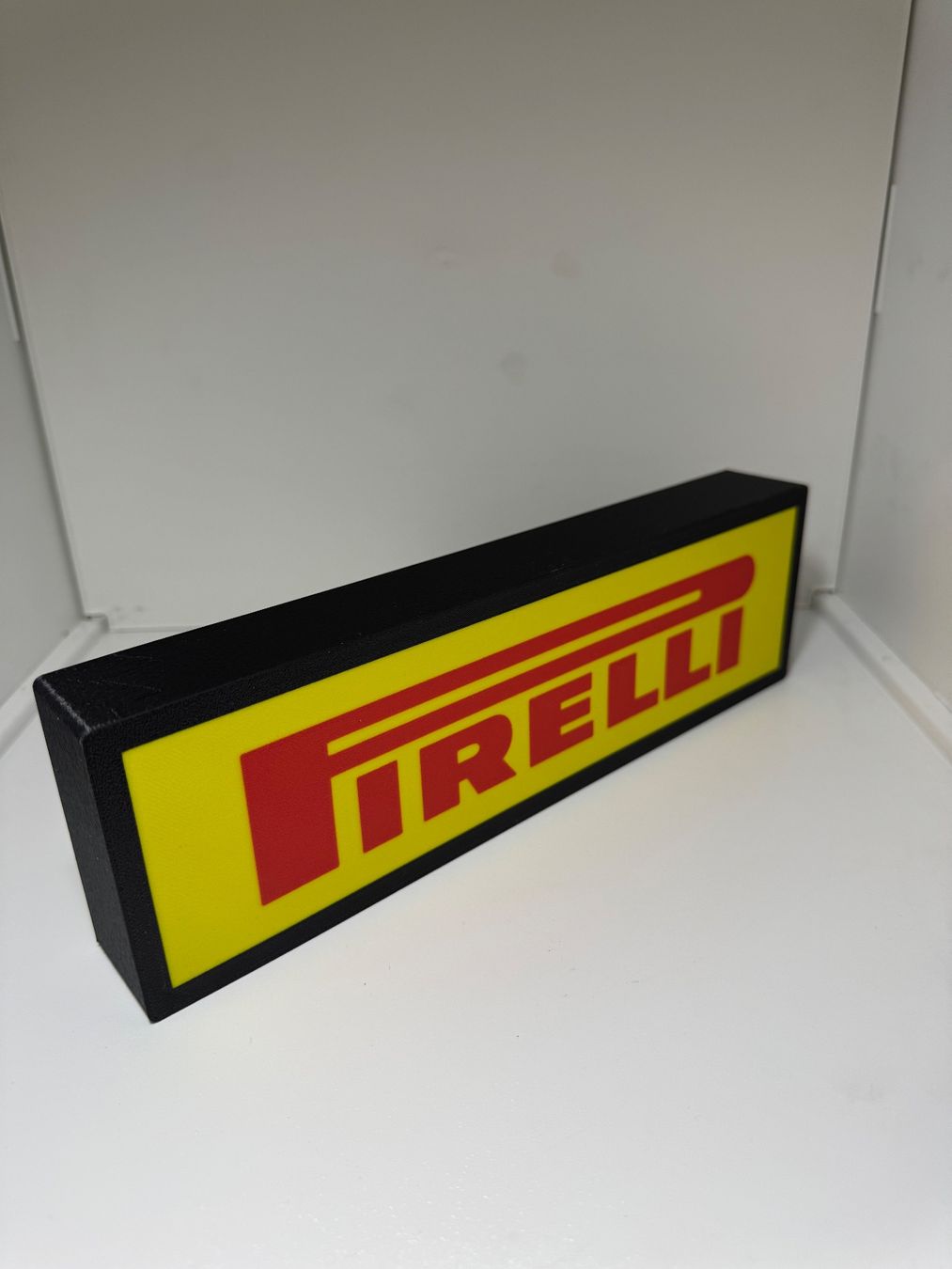 Lightbox led PIRELLI