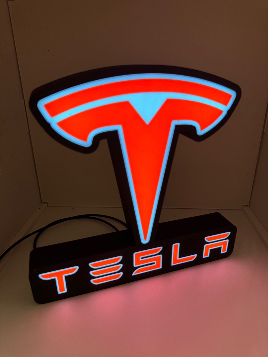 LedBOX TESLA